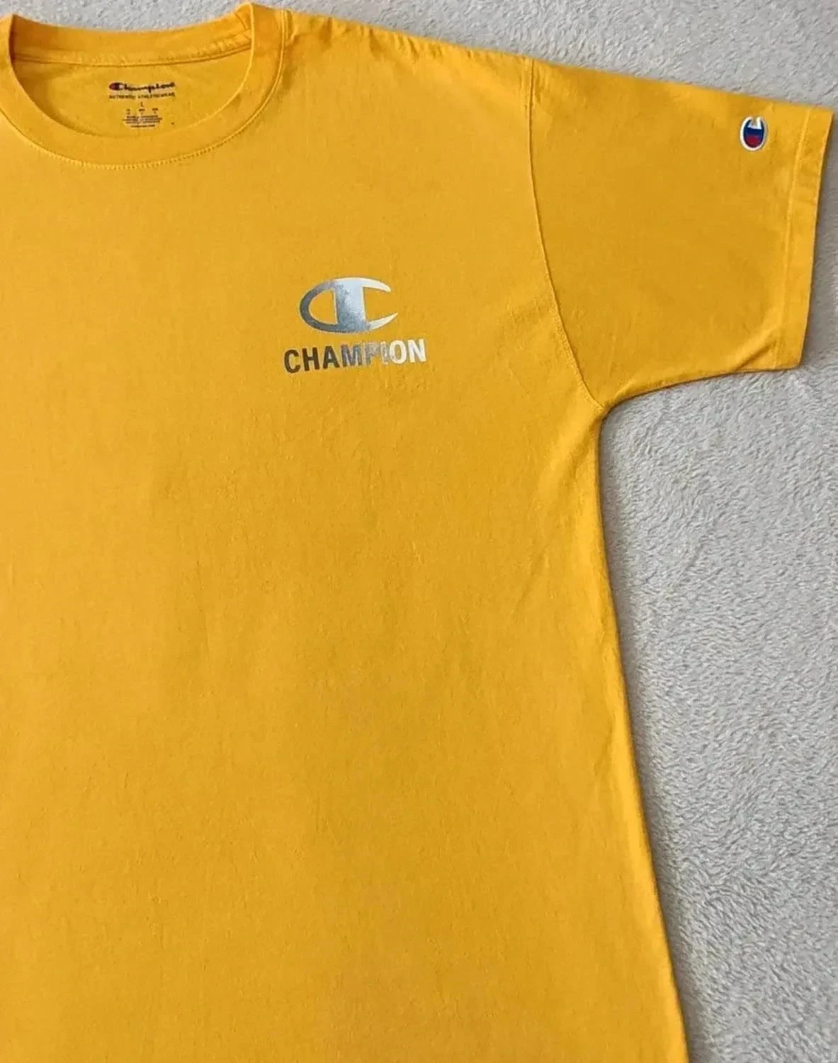 Camiseta Champion amarilla Talla L – photo 3